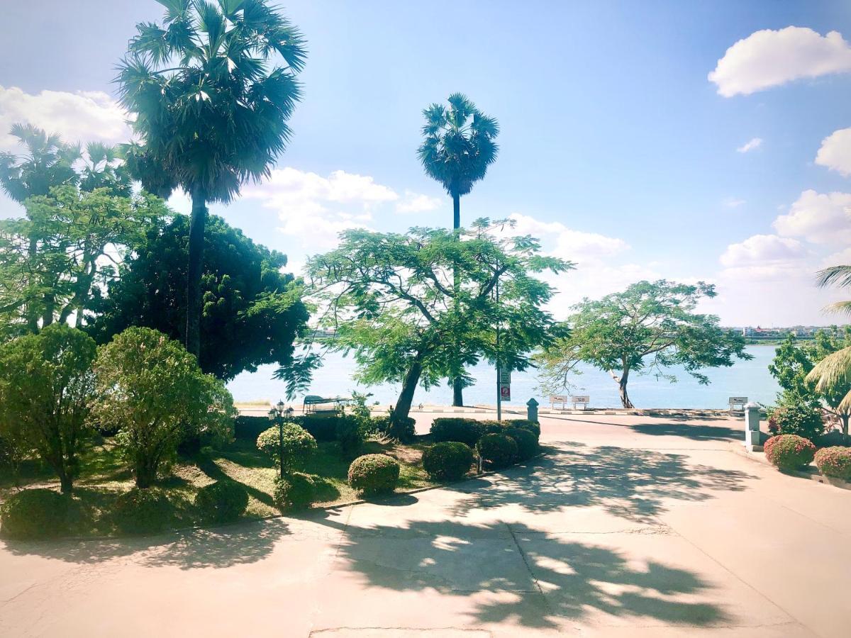 Mekong Hotel Тхакхэк Экстерьер фото